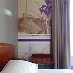Cit'hotel De La Marne 2* Tarbes