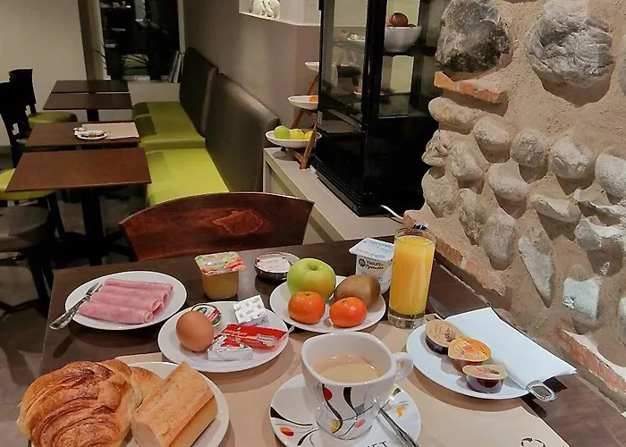 Cit'hotel De La Marne 2* Tarbes