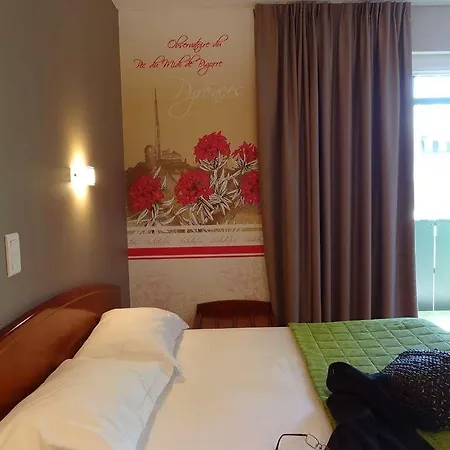 מלון Cit'hotel De La Marne