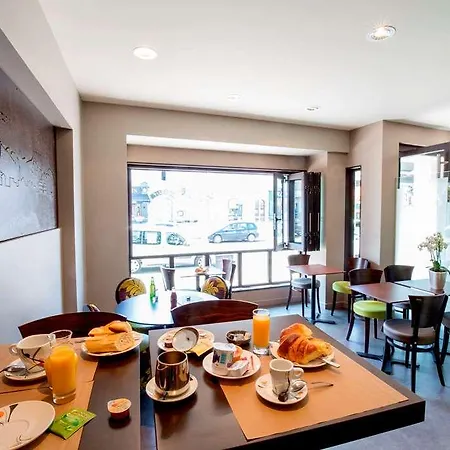 מלון Cit'hotel De La Marne 2*