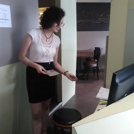 فندق Cit'hotel De La Marne