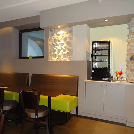 Cit'hotel De La Marne 2*