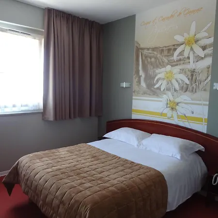 Cit'hotel De La Marne טרבה