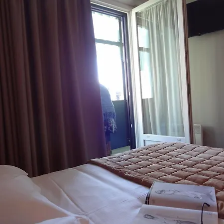 Cit'hotel De La Marne מלון