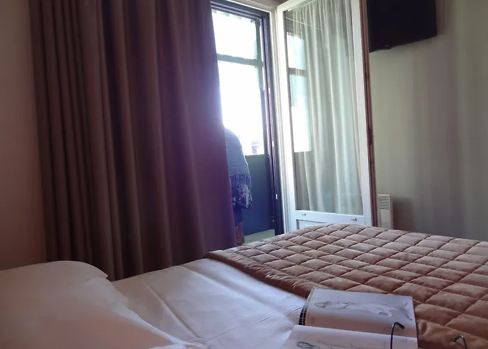 Cit'hotel De La Marne 타르브