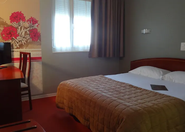 Cit'hotel De La Marne 타르브