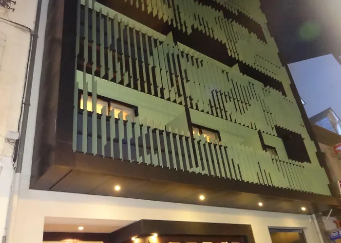 호텔 Cit'hotel De La Marne 타르브